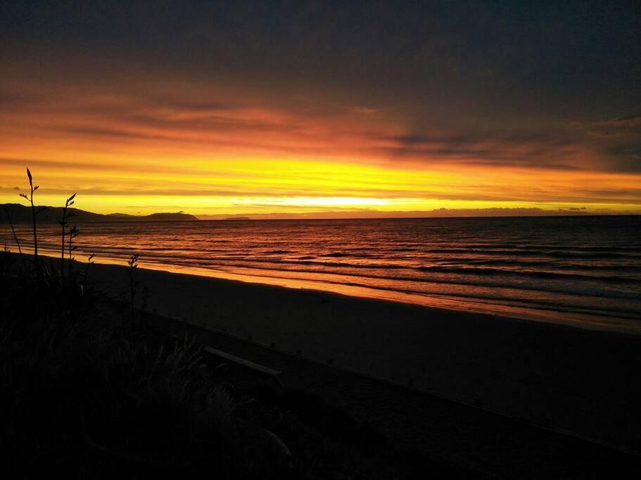 Beachfront Bliss Paraparaumu Exterior foto
